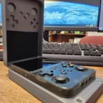 Recensione della console per videogiochi portatile retrò R36S