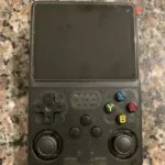 R36S Retro Handheld Videogame Console fotoreview