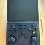 R36S Retro-Handheld-Videospielkonsole Foto-Test