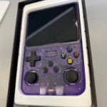 R36S Retro Handheld videopelikonsoli valokuvakatsaus