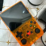 Análise de fotos do console de videogame portátil R36S Retro