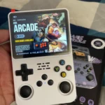 R36S Retro Handheld Videogame Console fotoreview